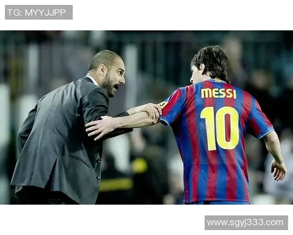 街头偶遇足球超级球星引发轰动粉丝追捧现场气氛如同小型庆典